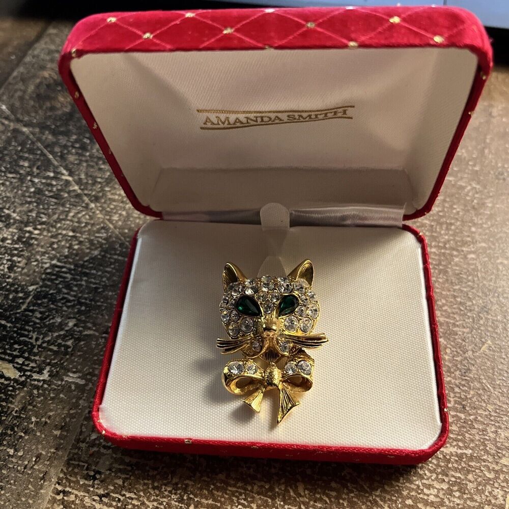 Vintage Amanda Smith Cat Golden Pin Brooch Kitten Green Eyes